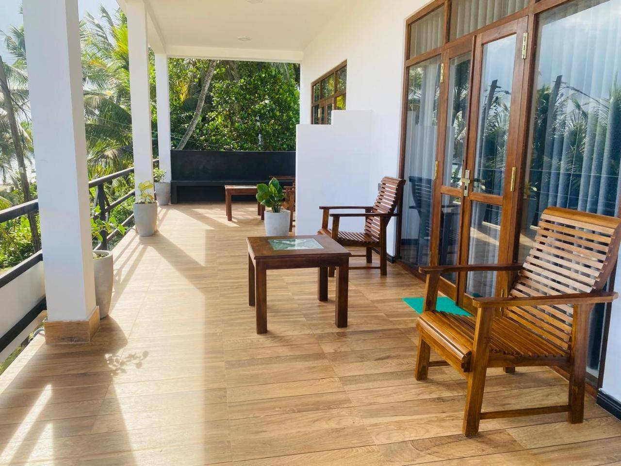 The Wave'S Guest House 미리사 외부 사진