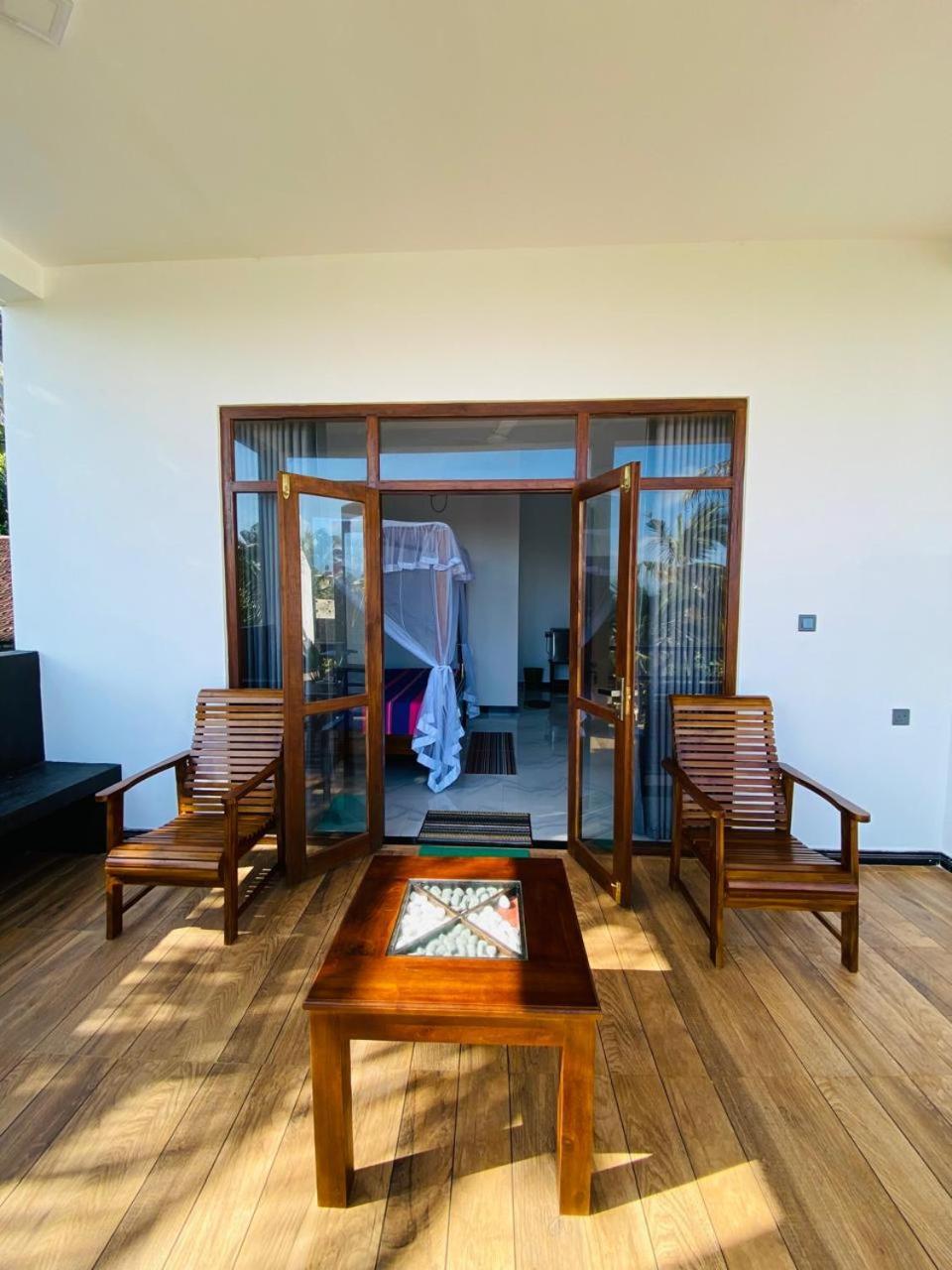 The Wave'S Guest House 미리사 외부 사진