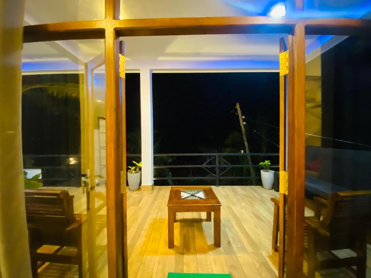 The Wave'S Guest House 미리사 외부 사진
