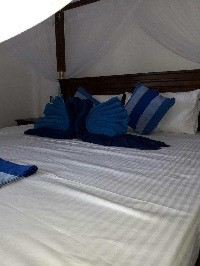 The Wave'S Guest House 미리사 외부 사진